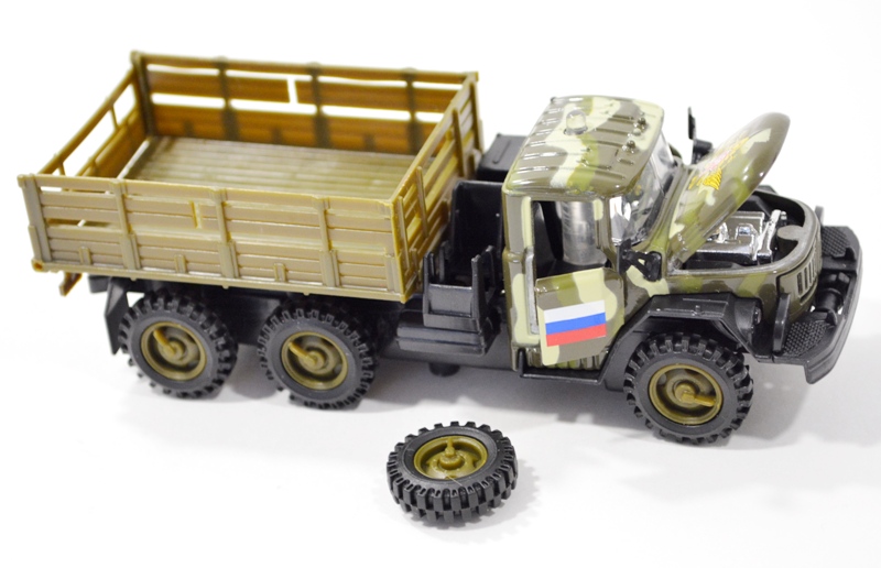 грузовик зил 131 с тентом