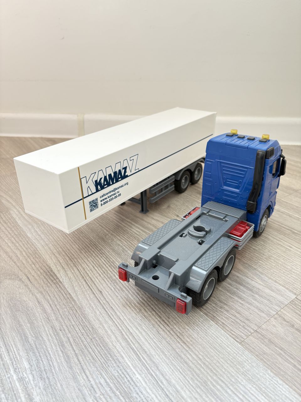 Игрушка фура дальнобойщик КАМАЗ - 47 см 