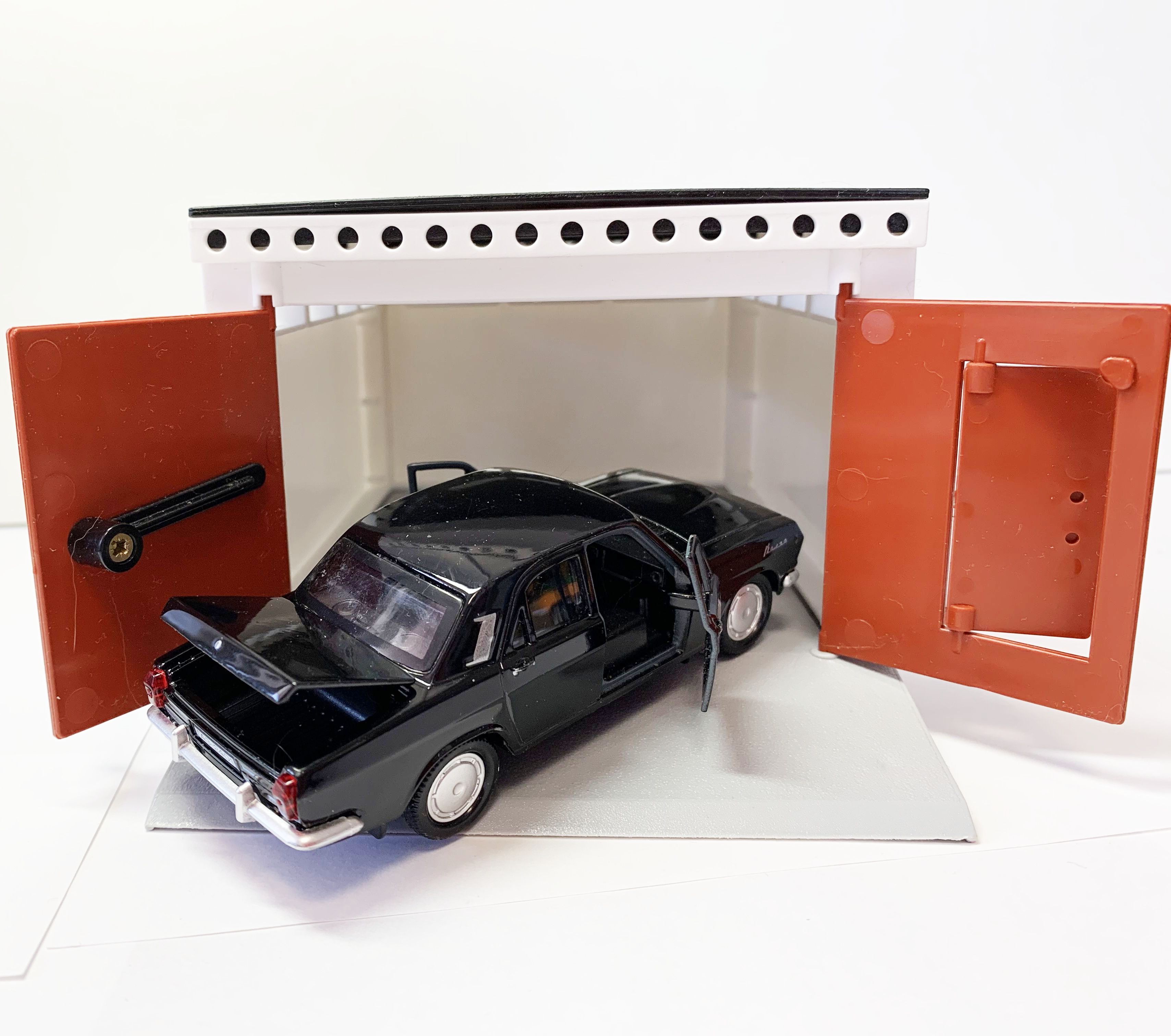 Гараж и черная Волга ГАЗ 2401 седан, метал., инерц., откр. дверей - ретро гараж с распашными воротами