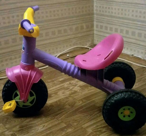 Трехколесный велосипед Малыш Ветерок фиолетовый Трехколесный велосипед Малыш Ветерок фиолетовый