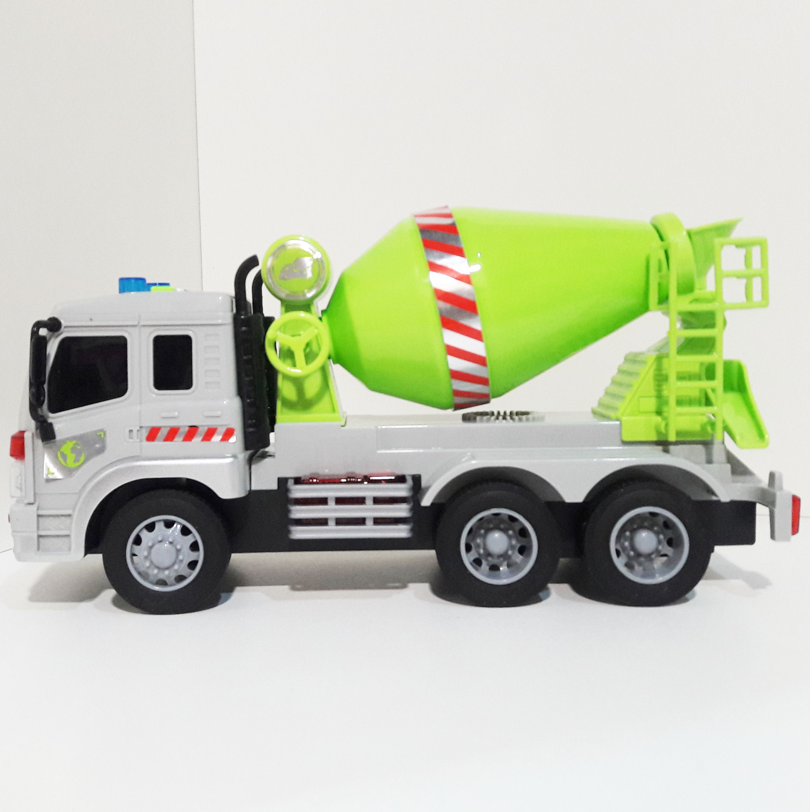 Машинка грузовик бетоновоз бетономешалка - 28 см инерция, свет, звук, вращение зеленый