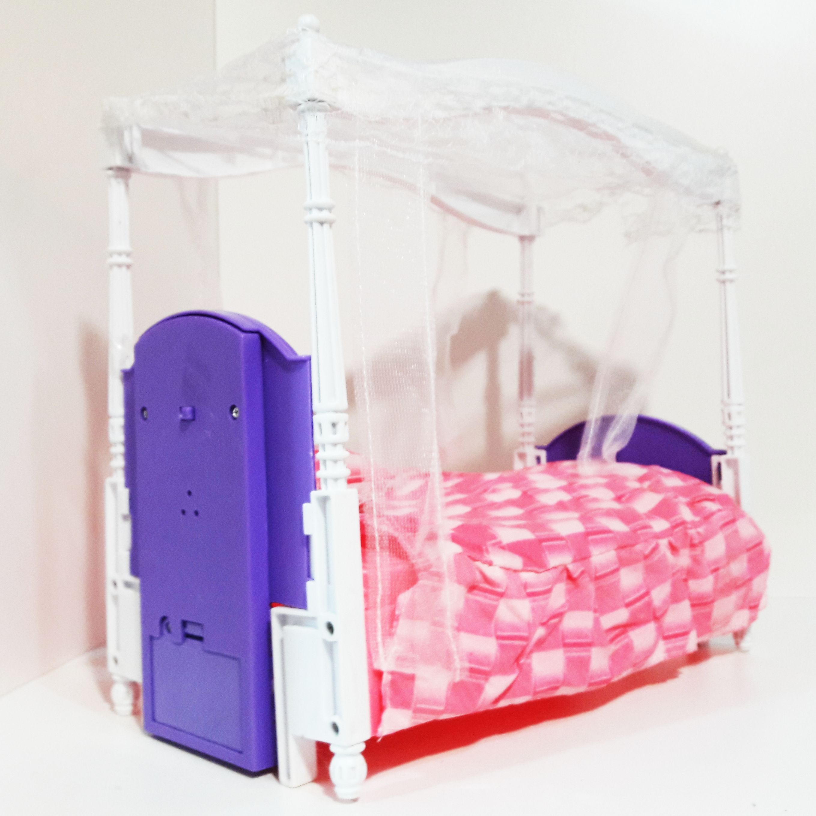 Кроватка со звуком для кукольного домика для кукол ростом 26-29 см