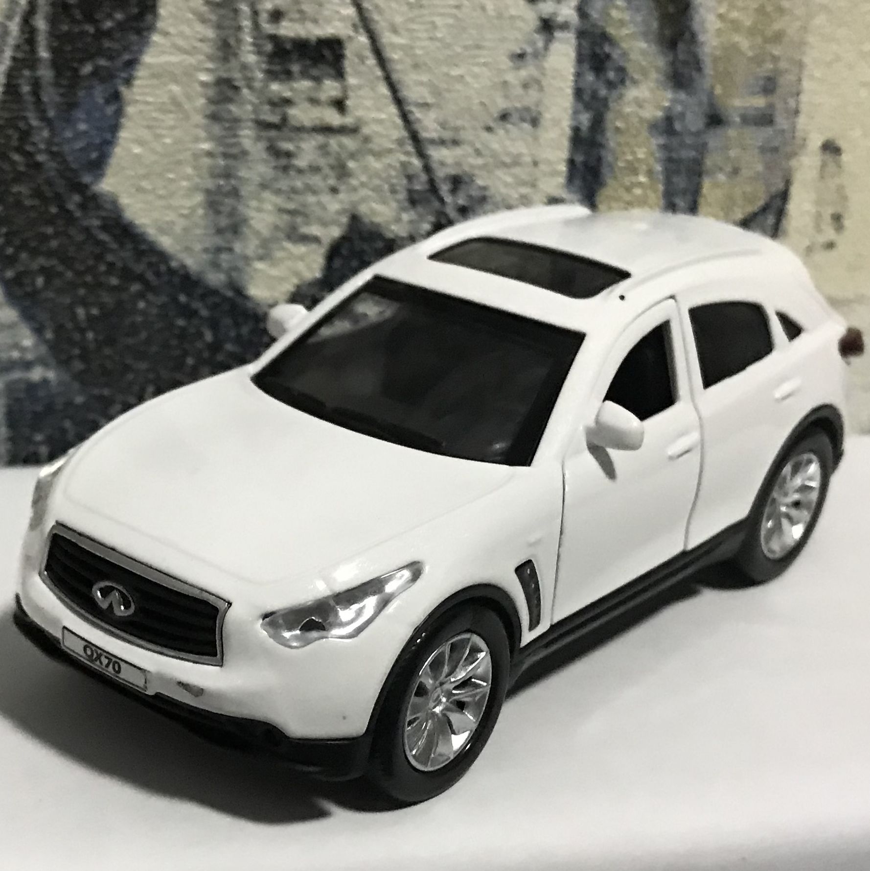 Игрушечная машинка Infiniti QX70 - Полесье игрушки