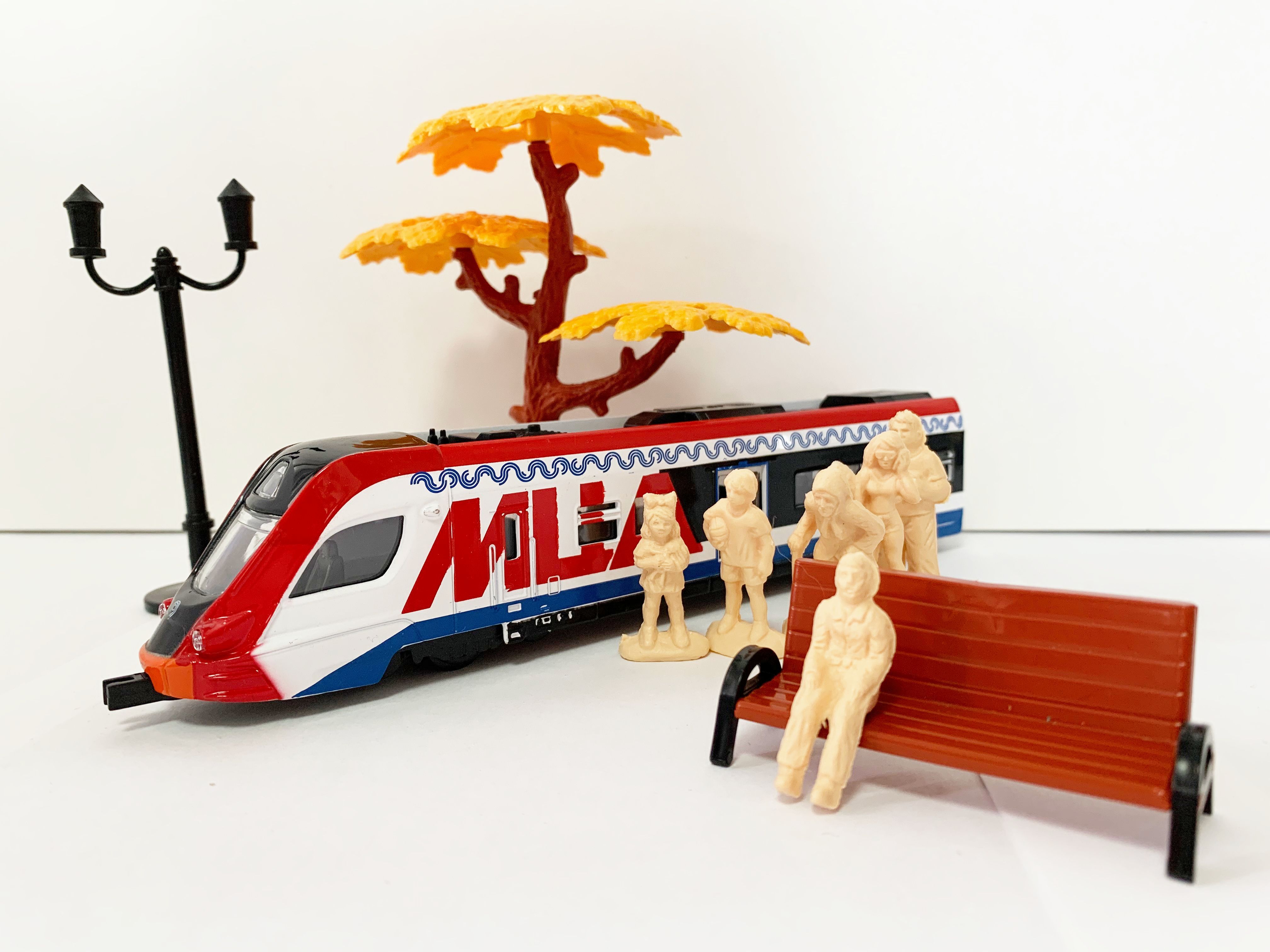 Игрушка модель металлический поезд электричка Иволга без звука - 21,5 см с 6-ю пассажирами